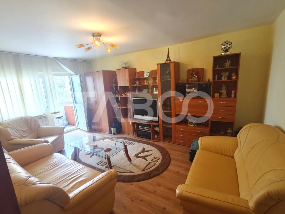 Apartament 4 camere 2 bai 2 balcoane -pivnita - etaj 1 - zona Turnisor – fotografia 7 din 11