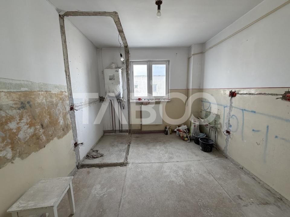 Apartament 2 camere semidecomandat balcon aer conditinat 13 Decembrie – fotografia 4 din 6