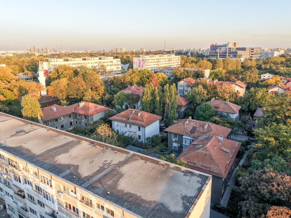 Eroii Revolutiei metrou, parc, gata de mutat, centrală proprie – fotografia 20 din 36