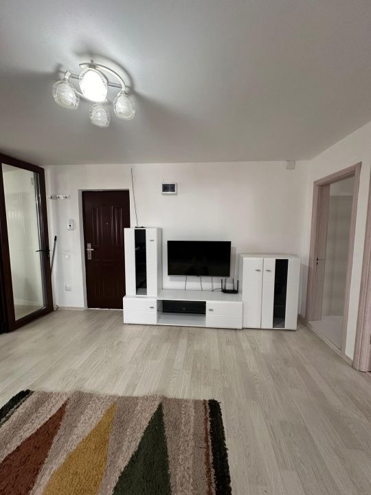Apartament cu 2 camere de închiriat în zona Primo – Compozitori, termen lung – fotografia 2 din 11