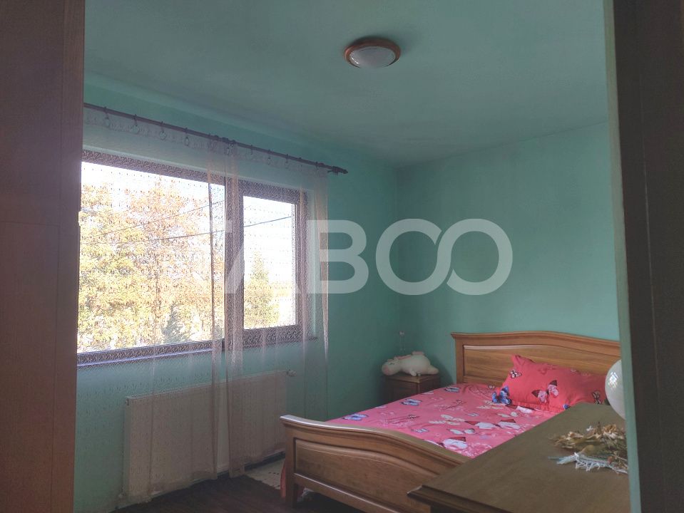 Casa 200 mpu 4 camere curte si gradina zona linistita Talmaciu – fotografia 10 din 27