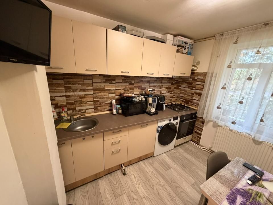 APARTAMENT 2 CAMERE DE VÂNZARE – RENOVAT, MOBILAT ȘI UTILAT COMPLET! – fotografia 4 din 17