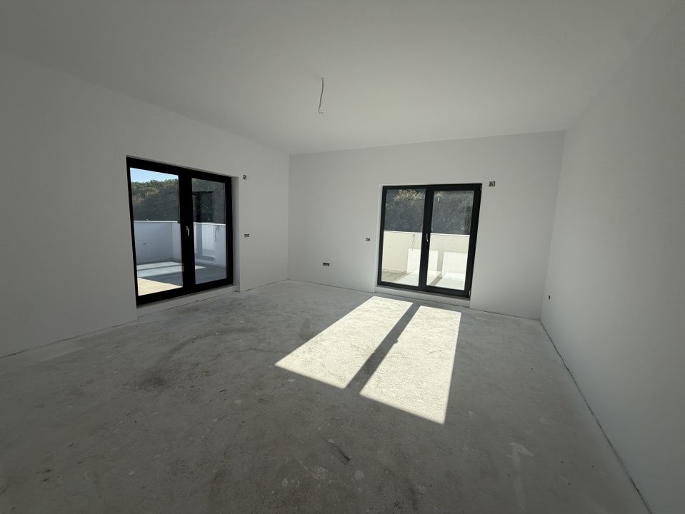 P5034 Apartament DECOMANDAT cu 3 camere zona LAC DUMBRAVITA,ETAJ 1, 2 Parcari – fotografia 13 din 35