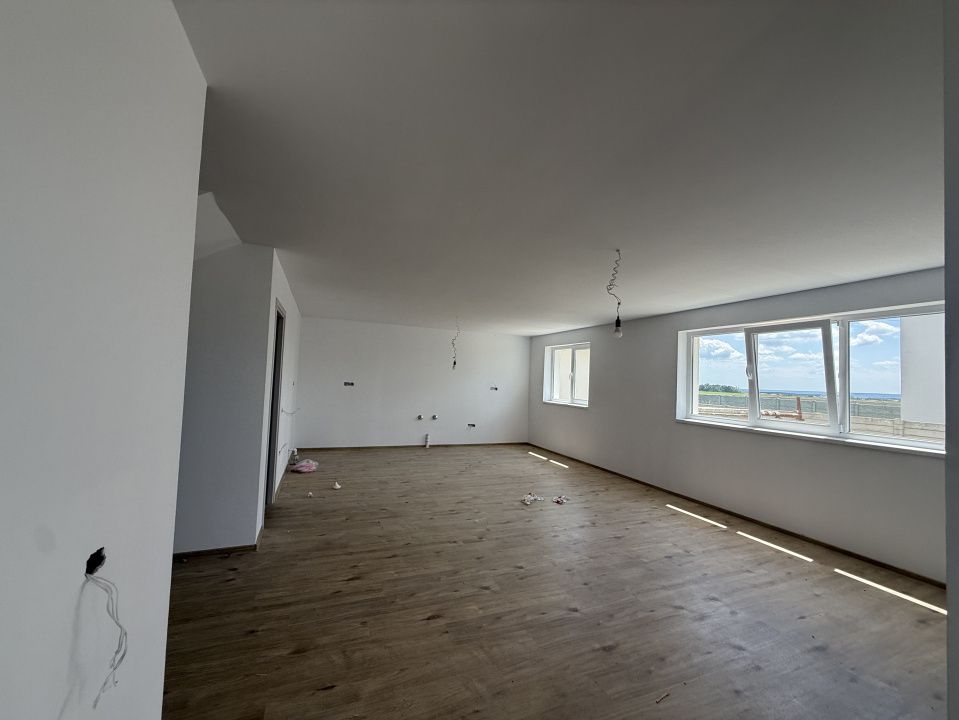 Casa P+1, 341 MP teren, 120 MP utili, comuna Malu Mare, zona Selgros – fotografia 2 din 7