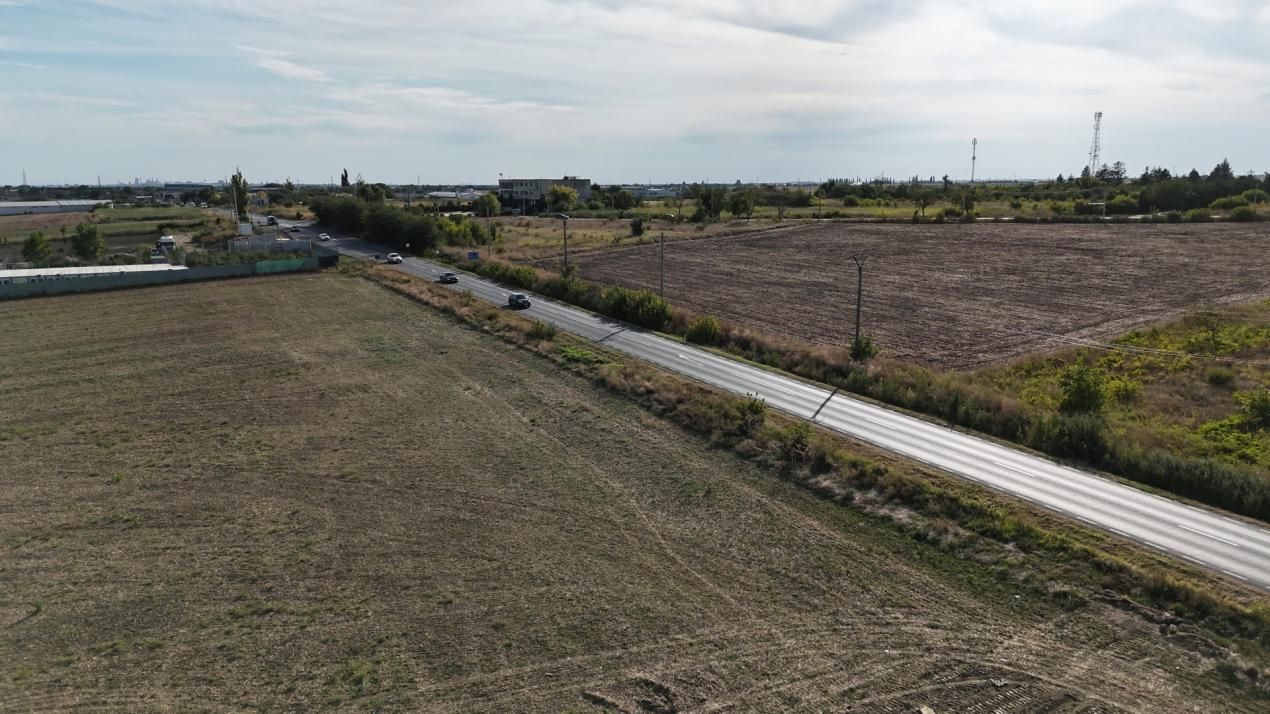 TEREN 82300 MP ÎN ESTUL ROMÂNIEI – fotografia 11 din 15