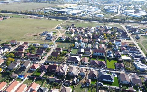Teren intravilan cu autorizatie de constructie de vanzare in Oradea