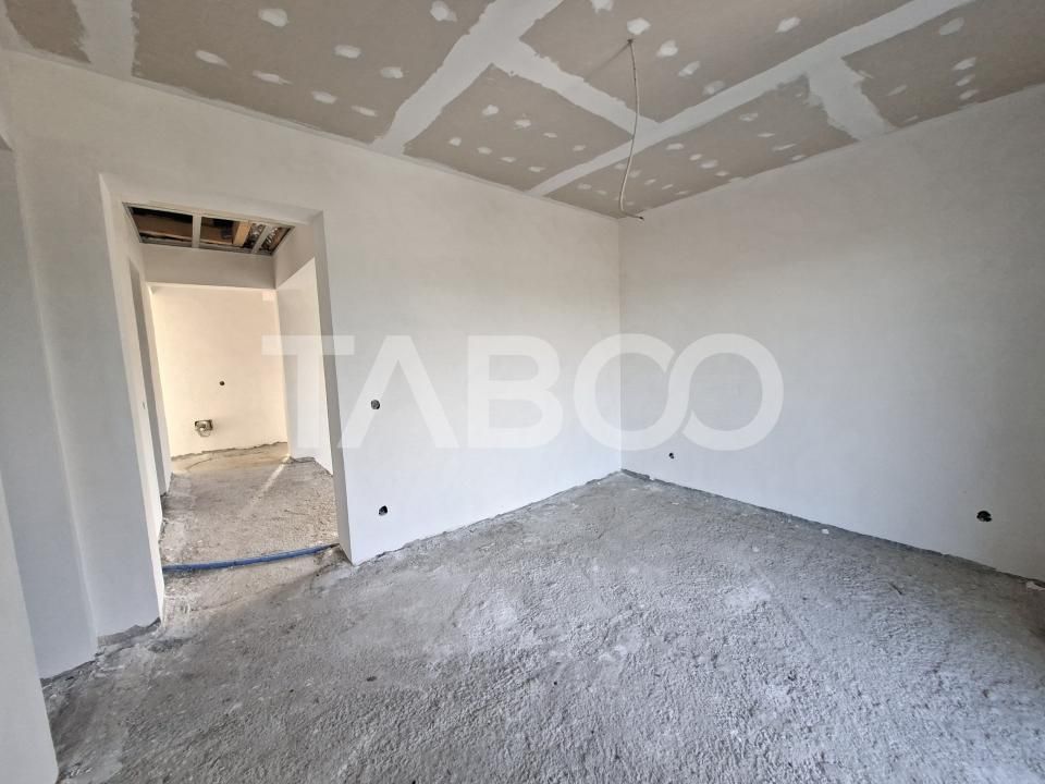 Casa individuala 4 camere  de vanzare 300 mp teren Exterior Sibiu – fotografia 6 din 18