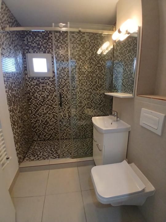 3 camere de inchiriat, Lux, zona Carrefour – fotografia 8 din 10