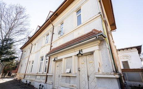 Vila 16 Camere de vanzare Unirii Primaria Sector 3