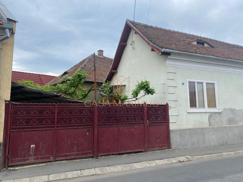 Casa individuala zona Piata Cluj – fotografia 2 din 29