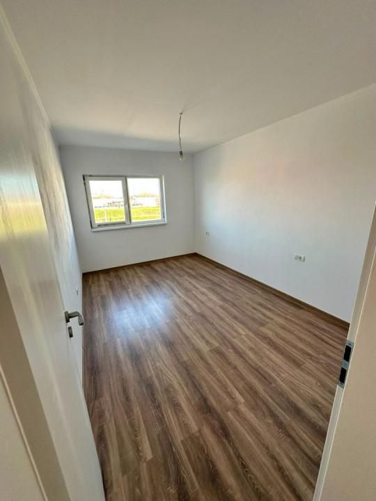 Duplex despartit prin camera tehnica | 4 camere | Toate utilitatile | – fotografia 7 din 18