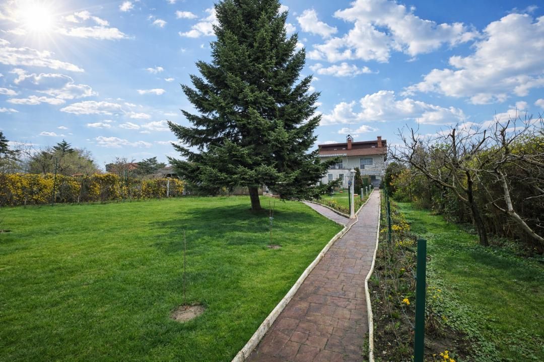 Refugiu exclusivist pe malul lacului Snagov – proprietate rară – fotografia 2 din 21