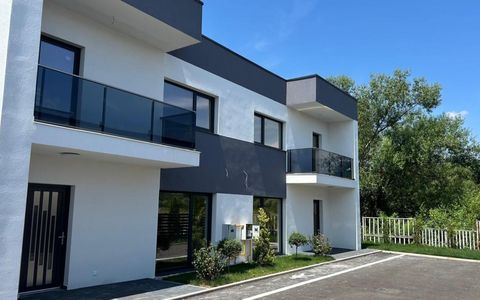 Duplex | 133 mp utili | 211 mp curte | 3 dormitoare | Florești, zona Tineretului