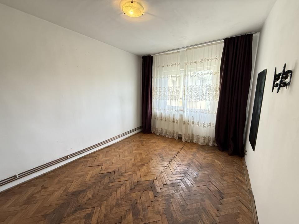 Apartament 2 camere, semidecomandat, 52 mp - Dambovita – fotografia 4 din 8