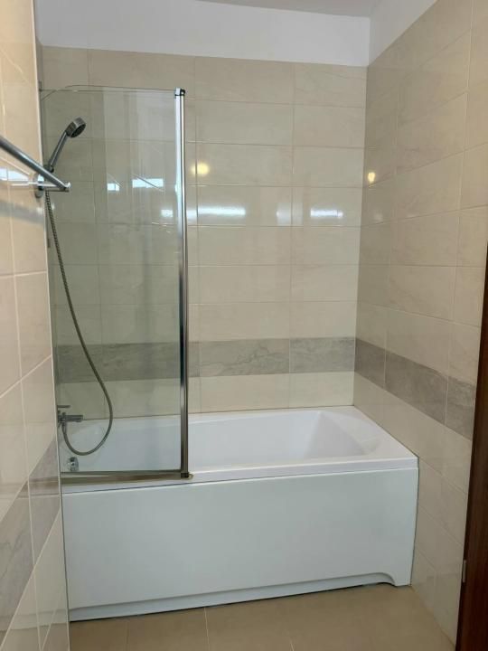 De inchiriat apartament 3 camere, 2 bai, decomandate - Buna Ziua – fotografia 20 din 24