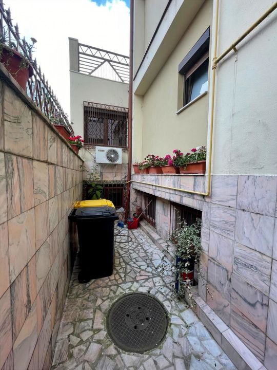 Oportunitate investitie – Casa 8 camere 13 Septembrie - Panduri | 253 mp – fotografia 19 din 23