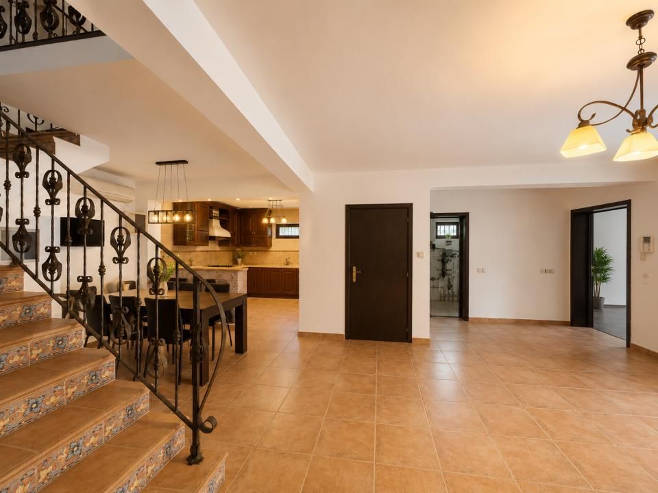 Casă Individuală în Pipera | 242 mp | Zonă Liniștită | Curte Privată – fotografia 4 din 23