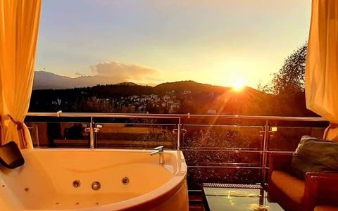 Vilă cu Panoramă 180° asupra Bucegilor | Reședință Exclusivistă Predeal