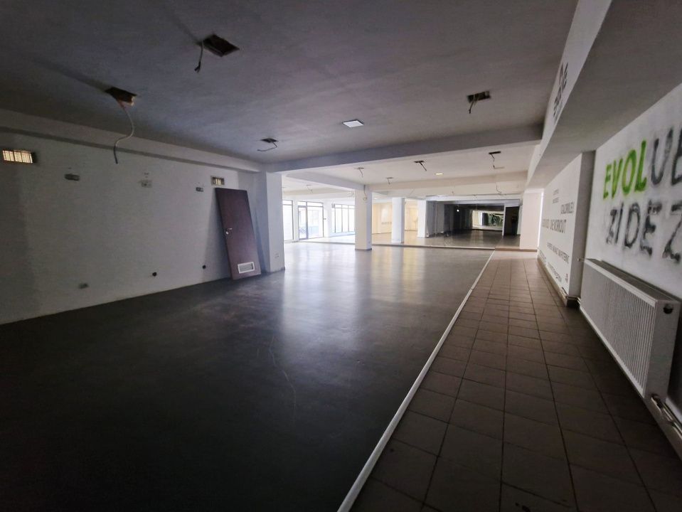 Spatiu comercial versatil, pe strada Plopilor – fotografia 5 din 9