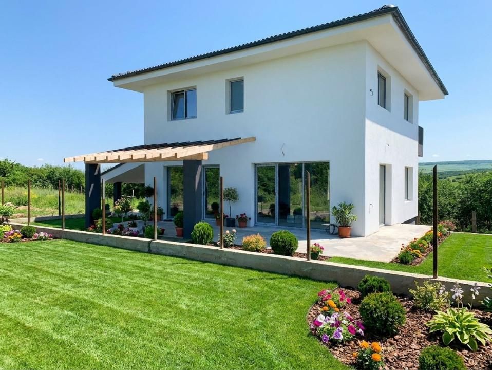 Casa individuala 4 camere, teren 400 mp-Dezmir – fotografia 1 din 8