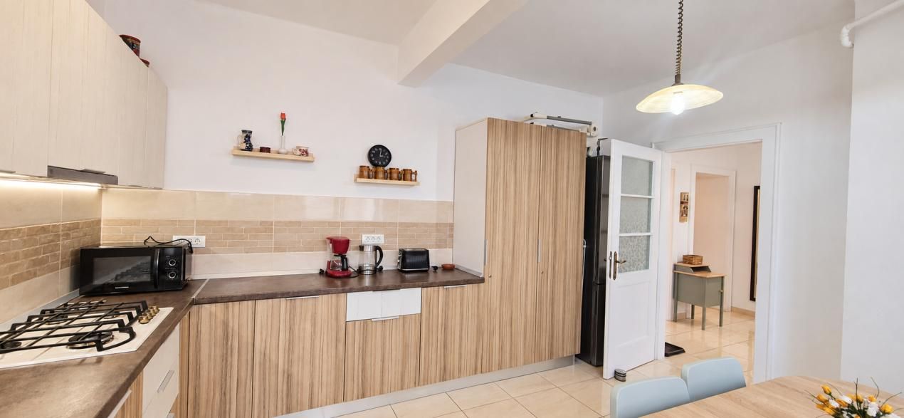 Închiriere apartament cu 3 camere, mobilat și utilat, Central Brasov - studenti – fotografia 6 din 14