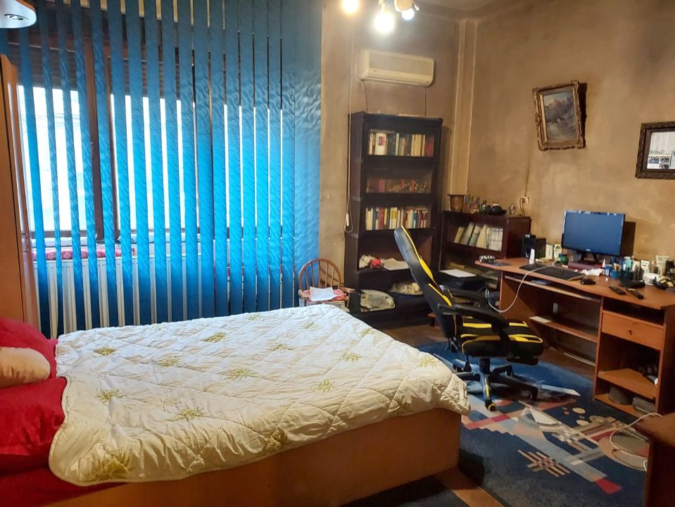 Proprietate deosebită într-o casă interbelică, de vanzare in zona Unirii – fotografia 10 din 13
