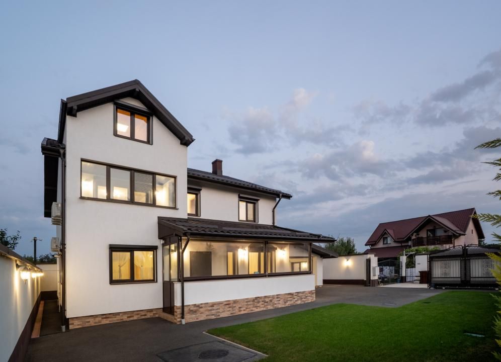 Casă premium de vânzare în Adunații Copăceni – 326 mp utili, 492 mp teren, garaj – fotografia 3 din 28