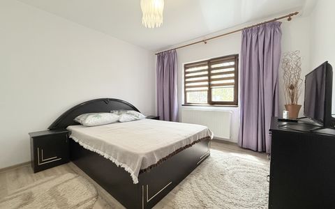 Apartament cu 3 camere de inchiriat in zona Faleza Nord