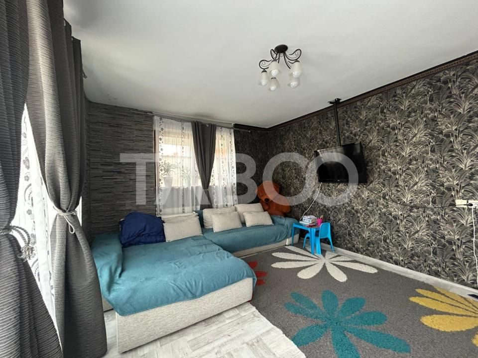 Apartament decomandat 54mp 2 camere si balcon zona Brana Selimbar – fotografia 2 din 10