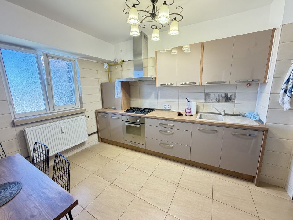 Apartament 3 camere decomandat, cartier Rovine, zona Posta – fotografia 7 din 9