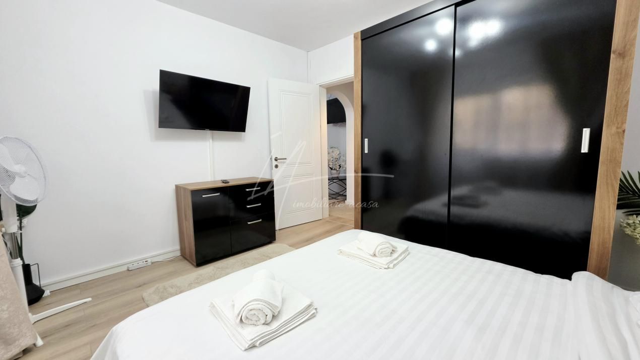 Eleganta urbana la Piata Unirii. O adresa, doua experiente de locuire – fotografia 4 din 60