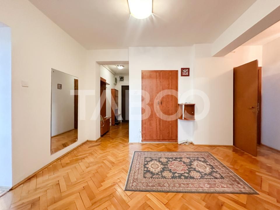 Apartament cu 4 camere confort sporit de vanzare Cartierul Zorilor – fotografia 2 din 15