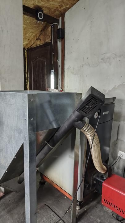 Casă P+1 mobilată, 3 dormitoare, panouri solare + baterii, 37 km de Militari – fotografia 18 din 32