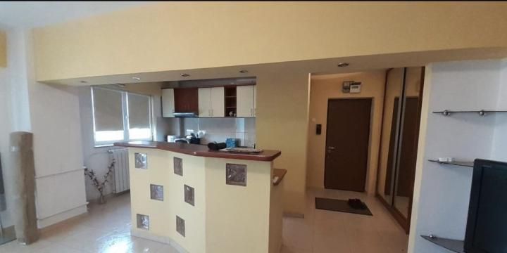 2 Camere de inchiriat | Mosilor | Metrou | Anvelopat | – fotografia 3 din 8
