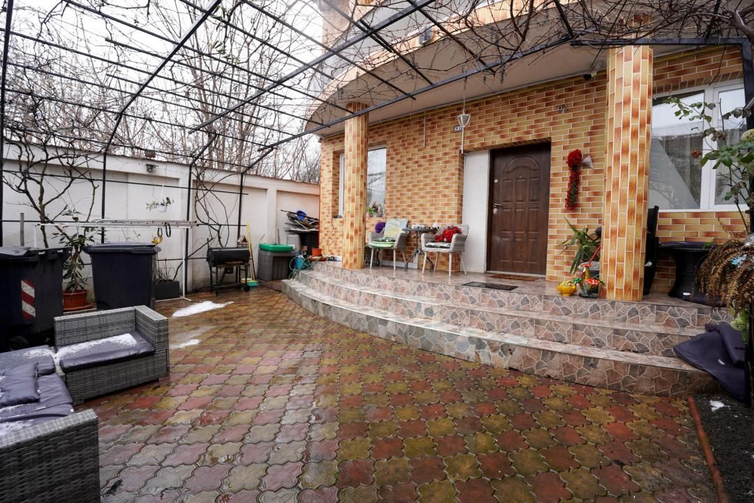 Vilă 5 camere | Barbu Văcărescu | Curte | Ideal birouri | Rezidențial – fotografia 1 din 17