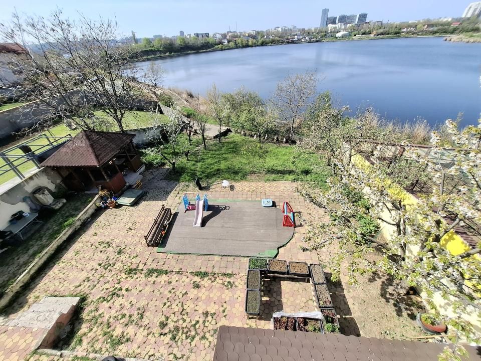 5 Camere | 217 MP | Panoramic | Etaj 2 + mansarda | Parcare | Centrală – fotografia 16 din 17