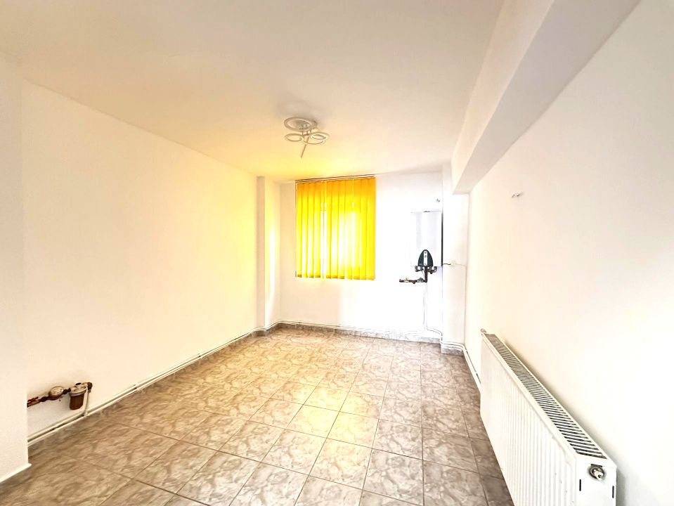 INCHIRIERE Spatiu Comercial CETATE Bulevard 34 mp. Centrala Termopane Contoare – fotografia 25 din 25