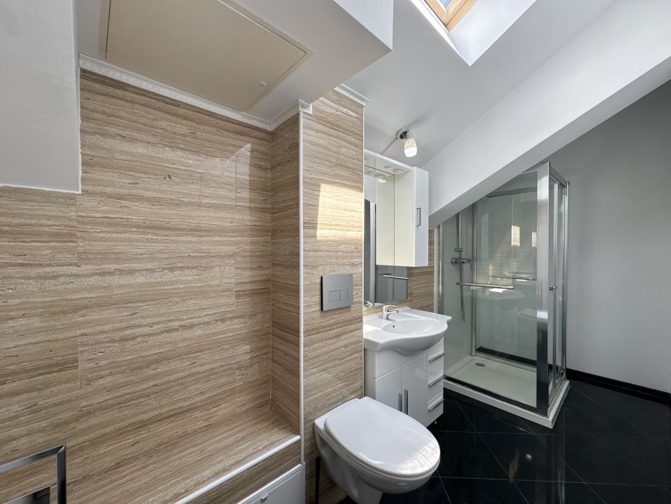 Vila individuala versatila de inchiriat in Otopeni-Odai, 8 camere, 5 bai – fotografia 19 din 19