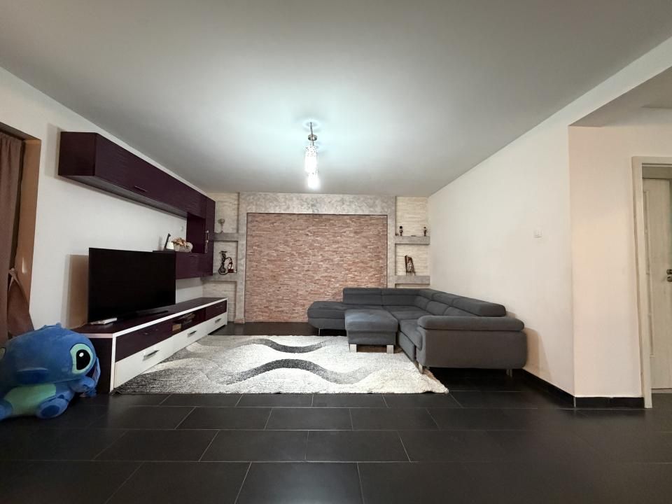 Casa Individuală,160mp utili, 576mp teren, 5 camere,mobilat-Sanandrei – fotografia 5 din 24