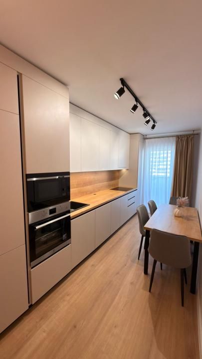 Apartament 3 Camere, LUX, 55 mp, lift, garaj, panoramic, zona Eroilor! – fotografia 2 din 9