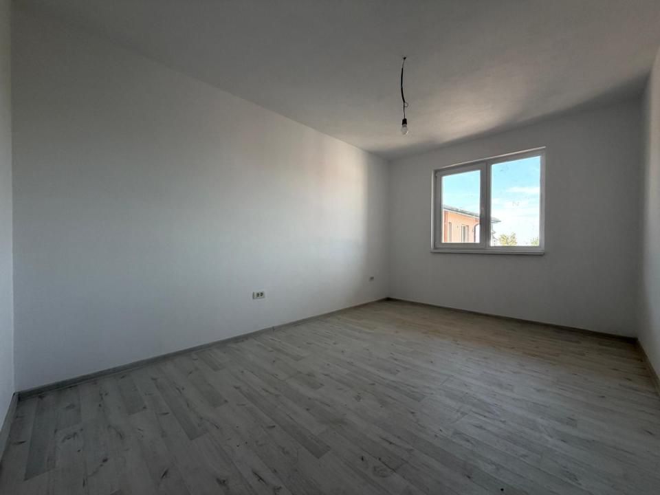 Apartament 2 camere, decomandat, 52 mp utili, etaj 3,  loc de parcare - Chisoda – fotografia 3 din 9