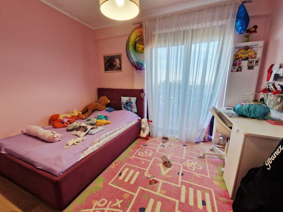 Apartament cu 4 camere in cartierul Europa – fotografia 5 din 18
