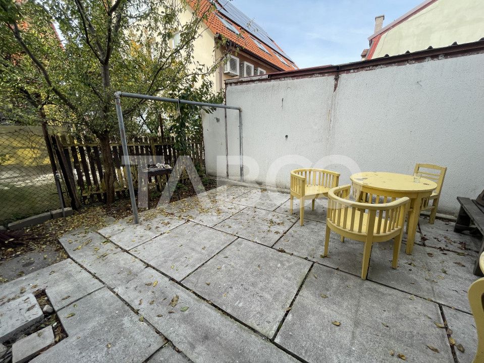 Apartament decomandat 93 utili curte proprie pivnita Sub Arini Sibiu – fotografia 2 din 20