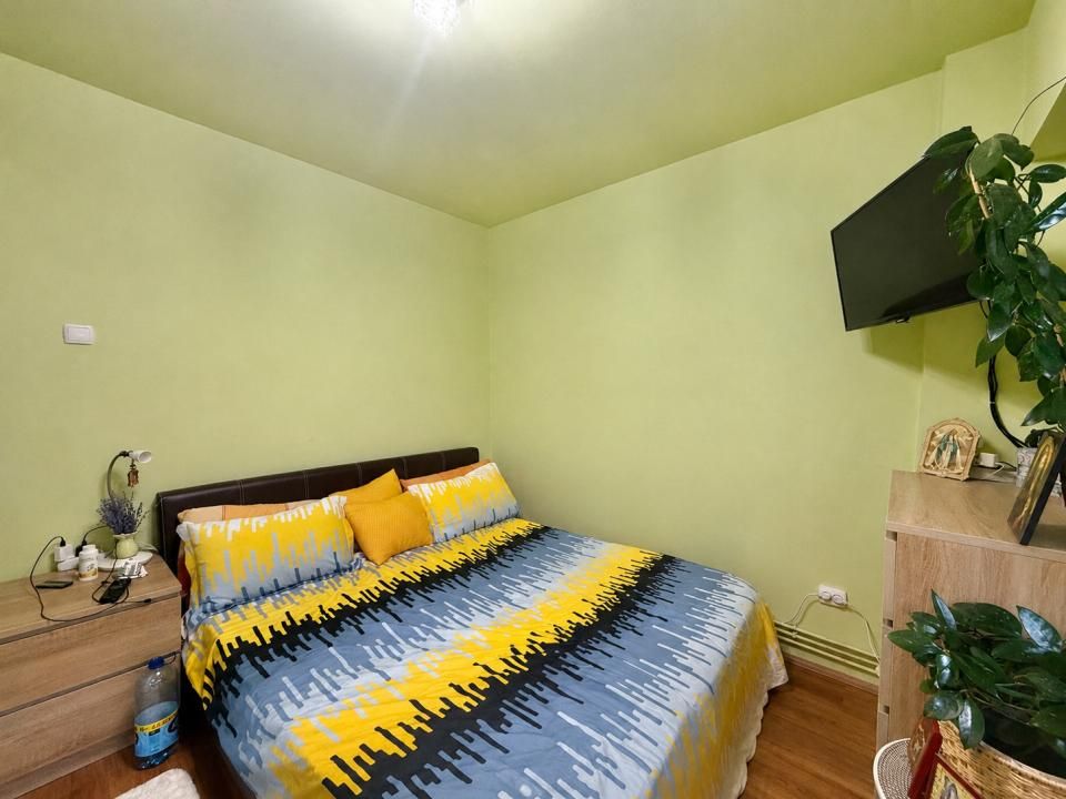 Apartament 2 camere, decomandat, etaj 3, zona Dambovita – fotografia 6 din 11