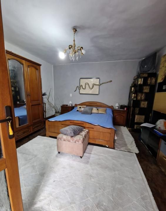 Casă Spațioasă 190 mp + Spațiu Comercial – Mircea Vodă, Dâmbovița – fotografia 3 din 19