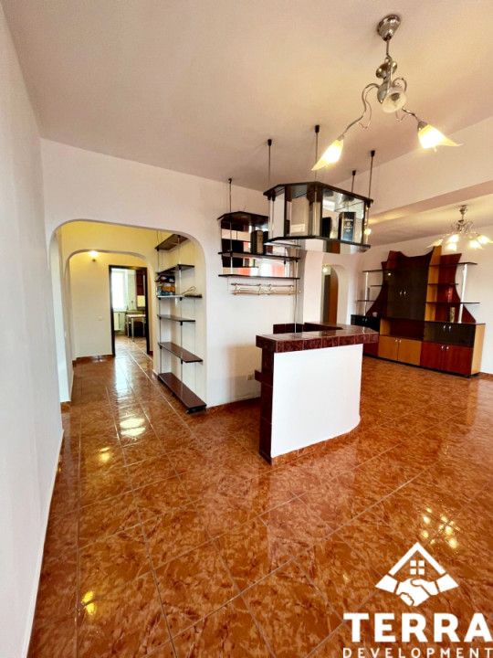 4 camere, proprietate deosebita, Centru – fotografia 8 din 32