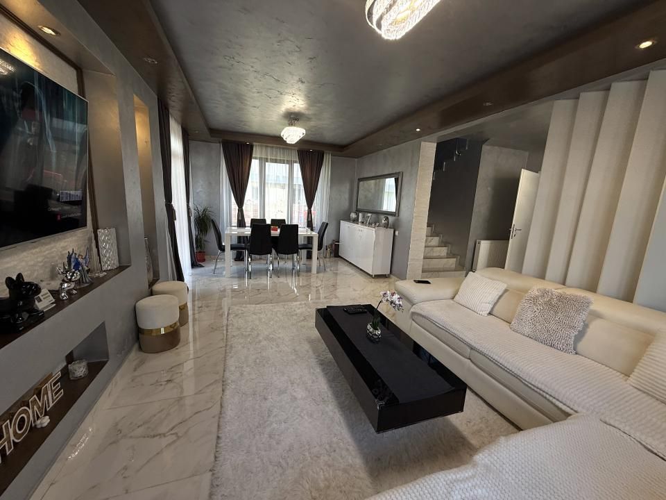 Duplex la cheie zona Sesul de Sus ,strada privata cu bariera . – fotografia 2 din 19
