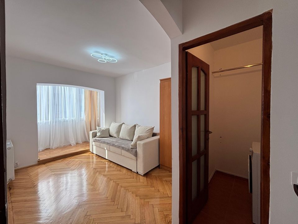 Apartament 3 camere de închiriat, etaj 1 – Sibiu, Vasile Aaron – fotografia 11 din 13