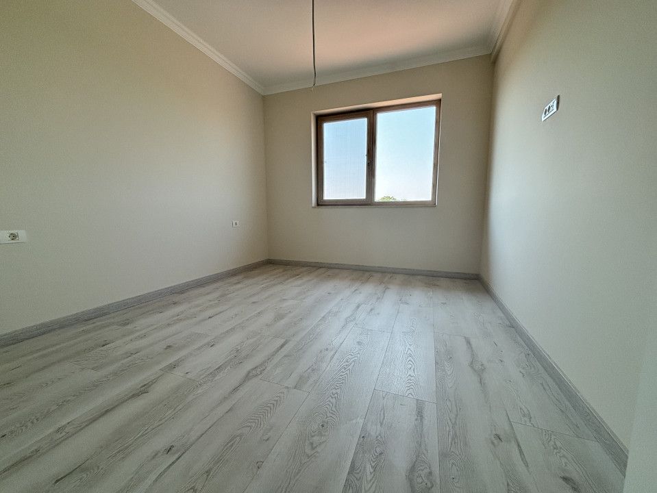 Casa 5 camere, 142mp, 300mp teren, despartita prin GARAJ in Giroc – fotografia 7 din 16