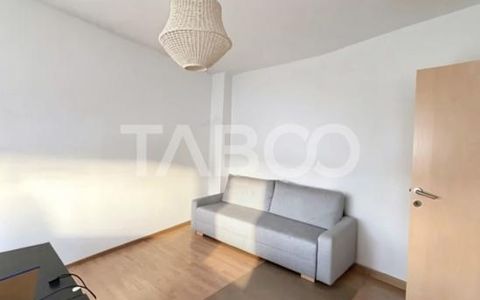Apartament cu 2 camere de vanzare zona Ultracentrala la cheie cu lift